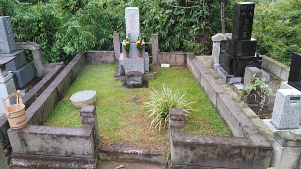 日野公園墓地 年間墓地掃除とお墓参り代行について 横浜市営日野公園墓地の老舗 お墓 墓石のことなら有限会社米陀石材店